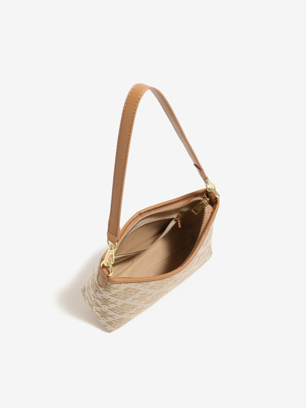 Bolso clutch vintage de piel vegana con monograma