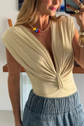 Body Ellie de escote en V con fruncido y manga corta