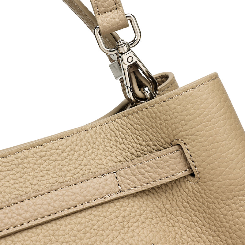 Bolso clutch satchel de piel