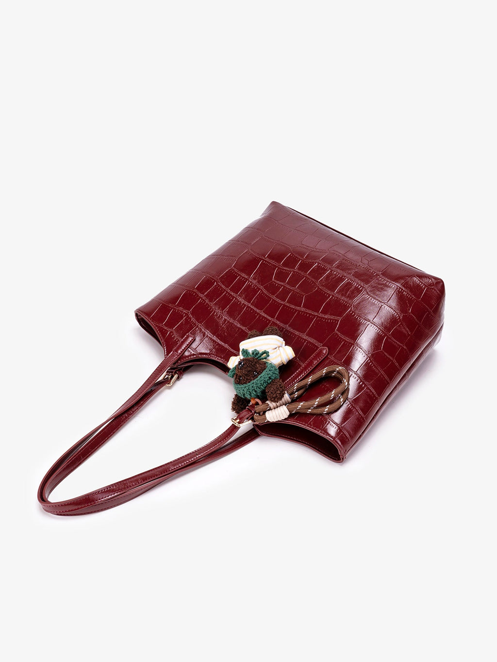 Bolso tote de piel vegana efecto coco con charm de oso