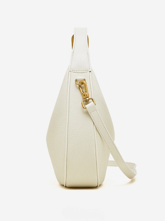 Bolso hobo de media luna en piel granulada