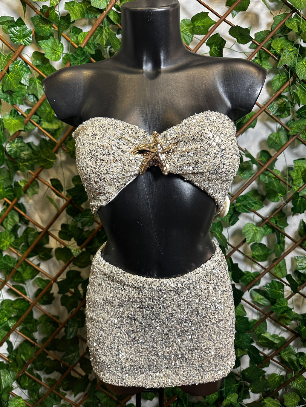 Conjunto con estrella de mar en lentejuelas