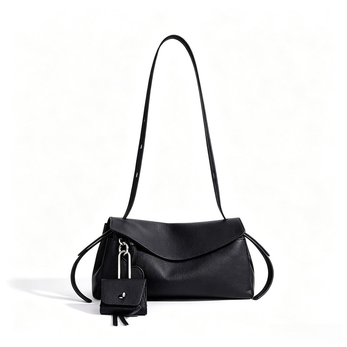 Bolso clutch de piel con solapa y monedero pequeño