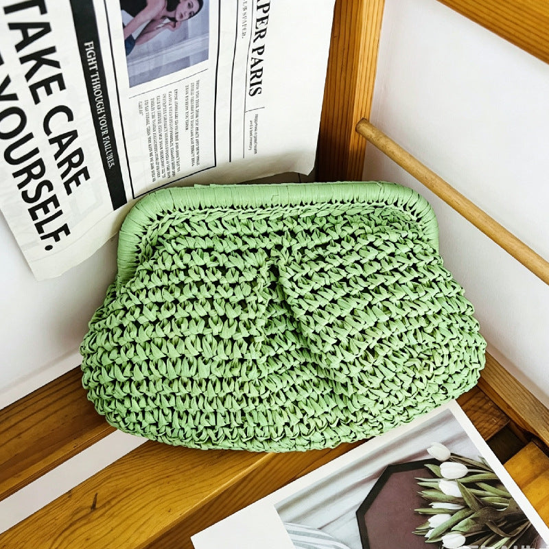 Bolso de mano de rafia trenzada con fruncido