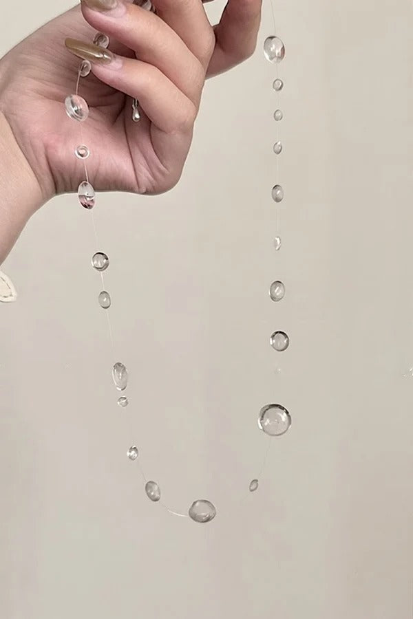 Collar corto de cristal en forma de gota