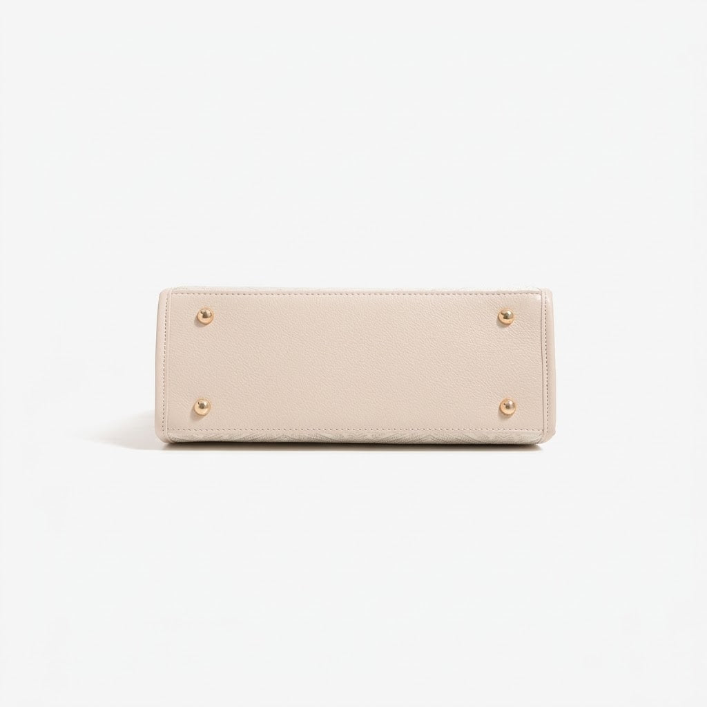 Bolso clutch geométrico de piel vegana