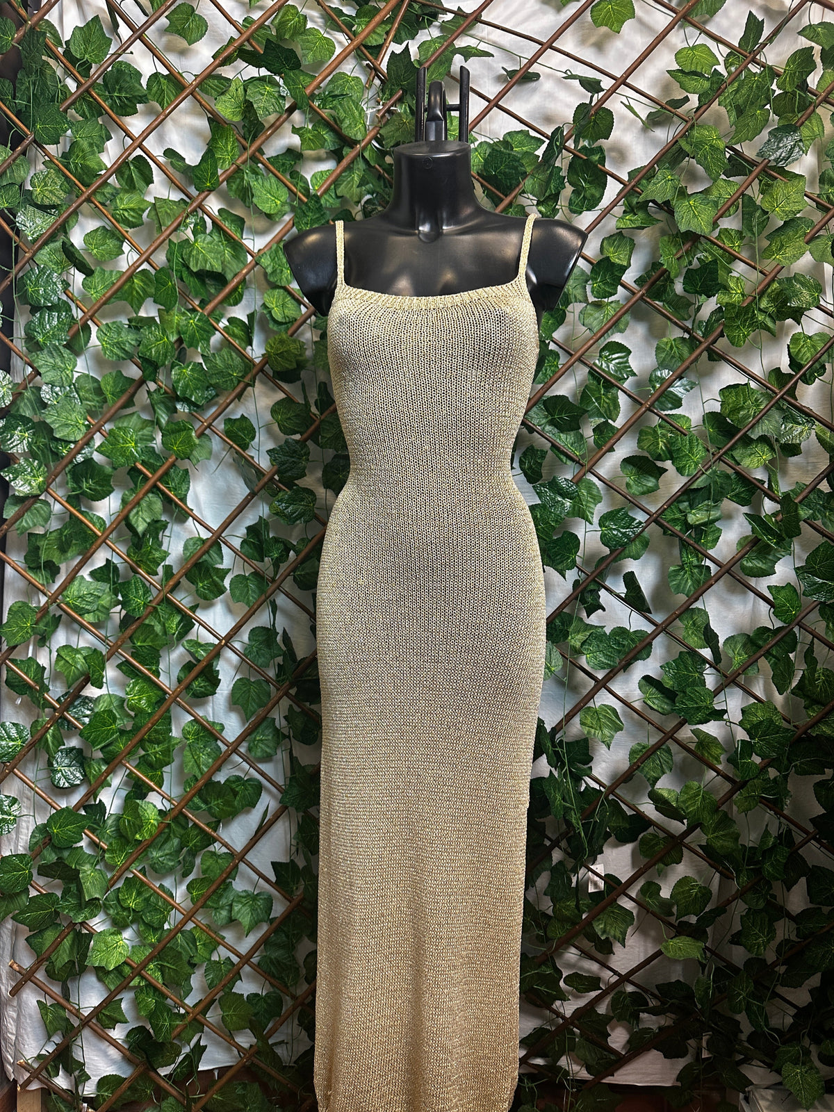 Vestido largo de verano con espalda descubierta
