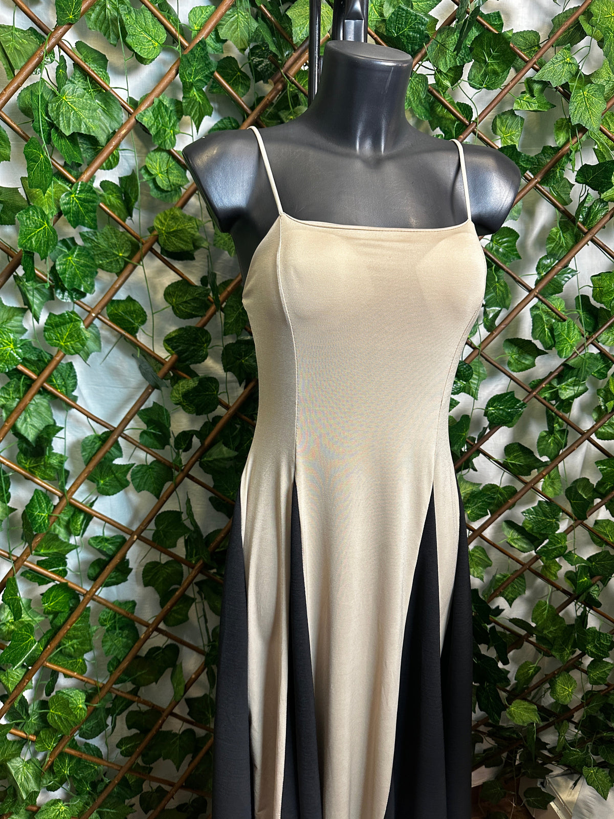 Vestido largo elástico bicolor