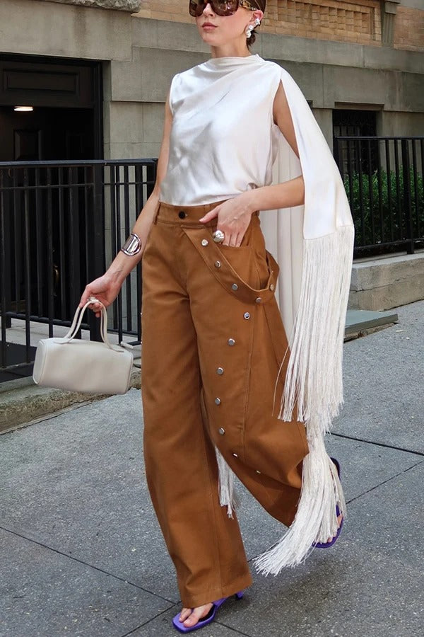 Pantalón Kazina de corte barril con tachuelas plateadas y tiras laterales