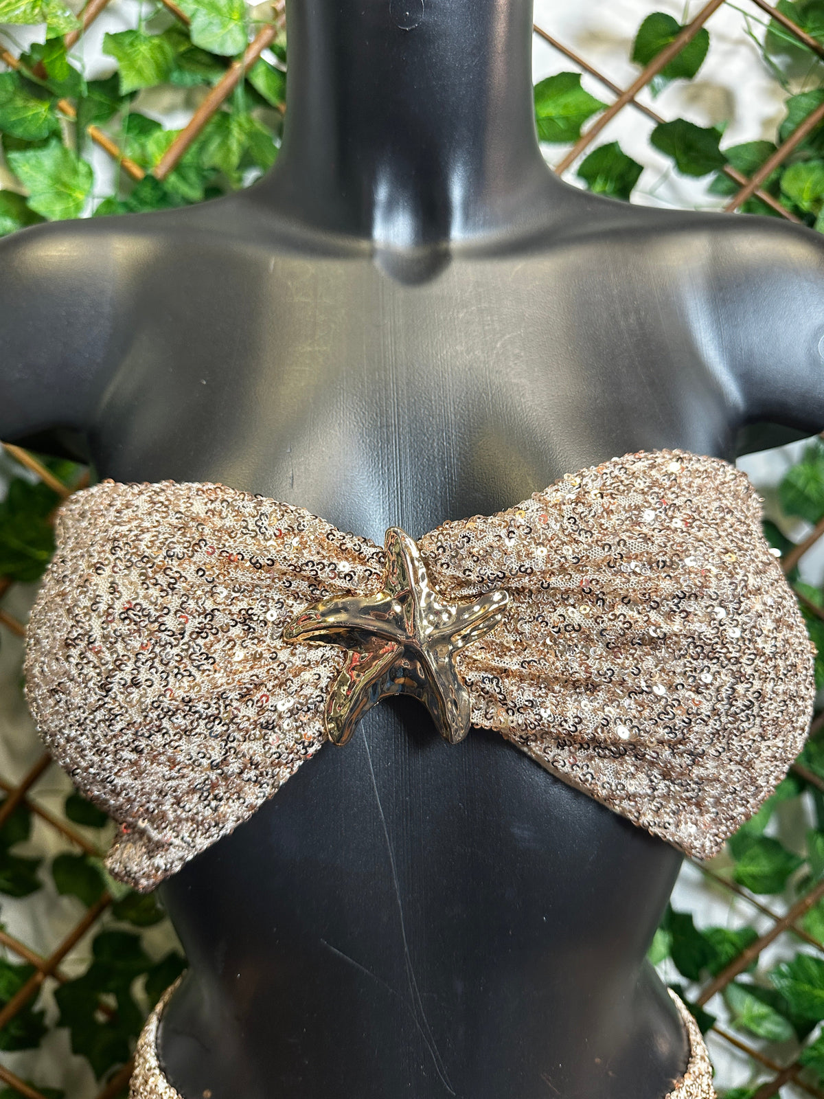 Conjunto con estrella de mar en lentejuelas