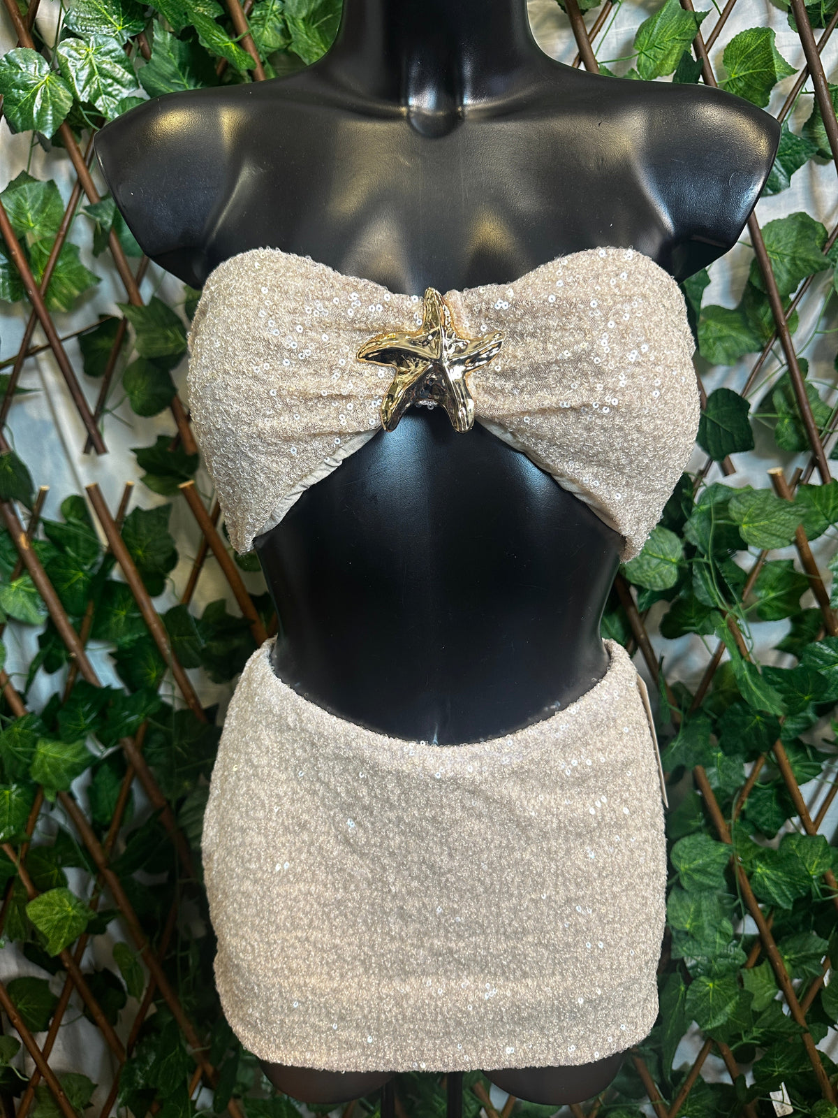 Conjunto con estrella de mar en lentejuelas