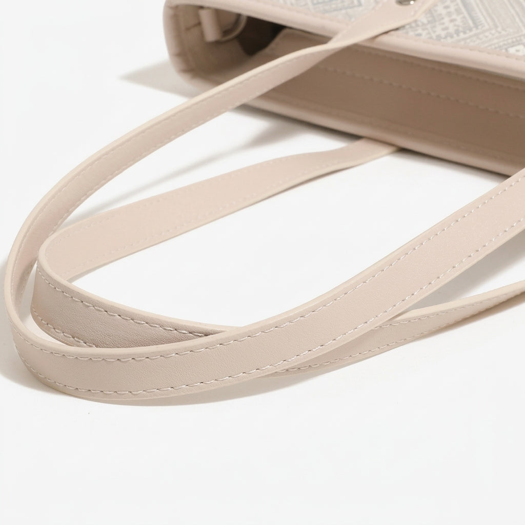 Bolso tote de piel vegana con jacquard geométrico