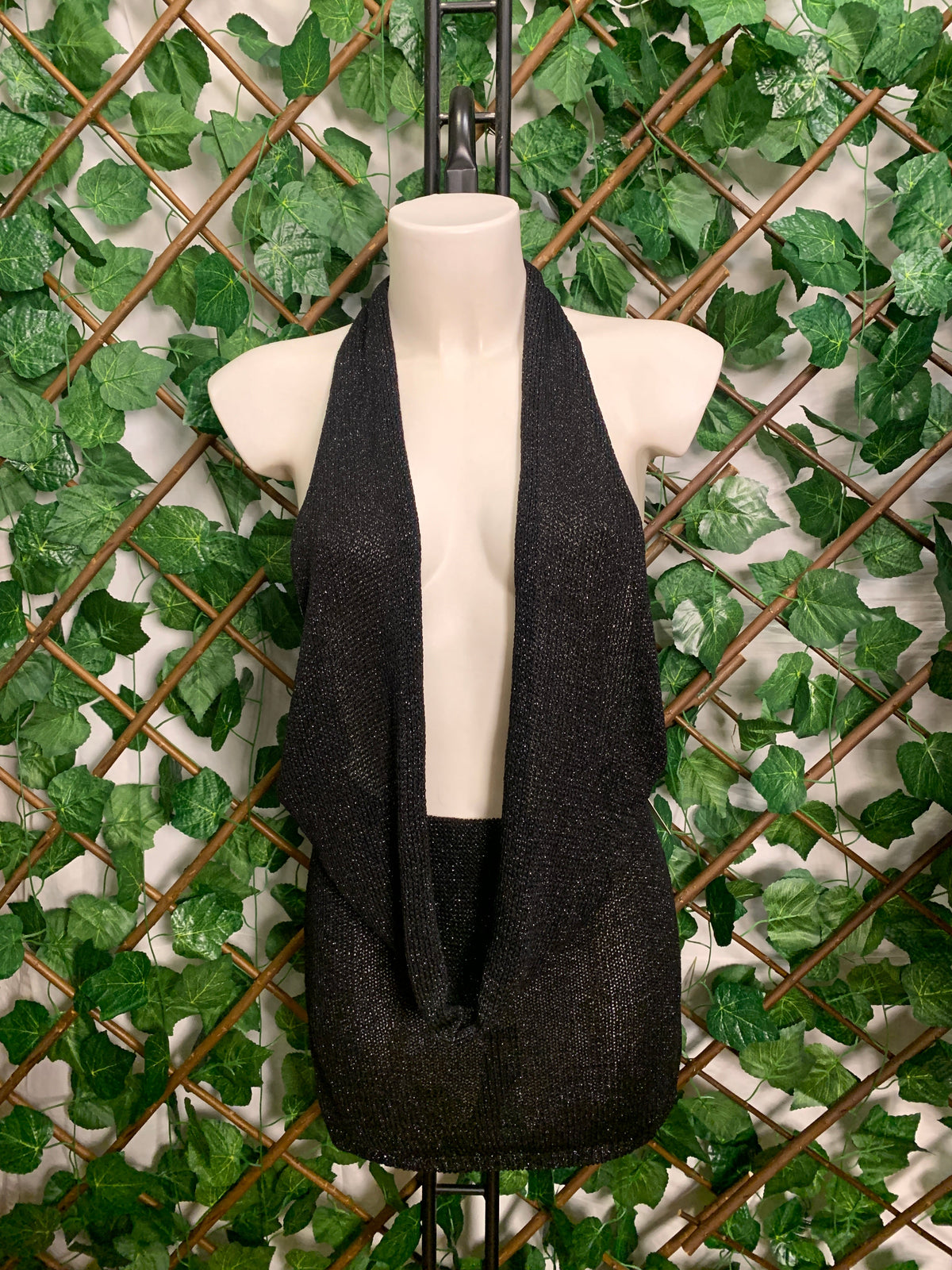 Mini vestido de fiesta para noches con cuello