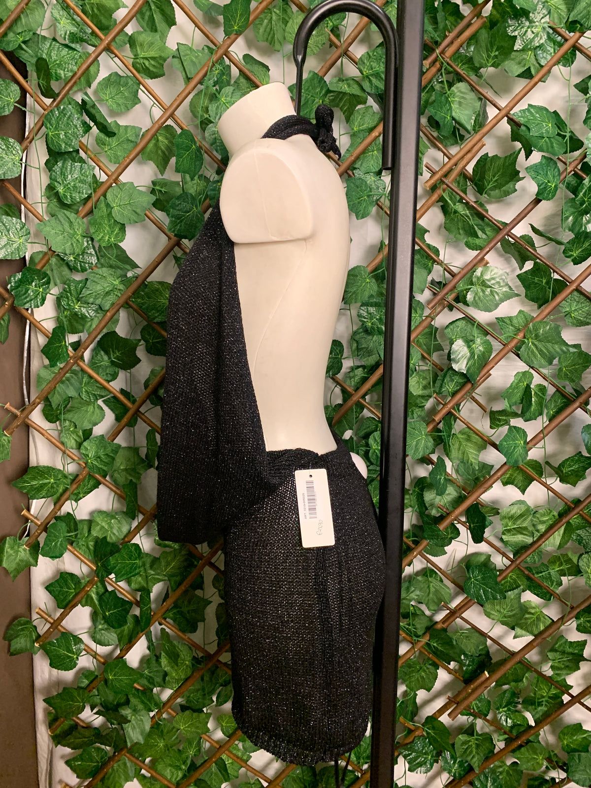 Mini vestido de fiesta para noches con cuello