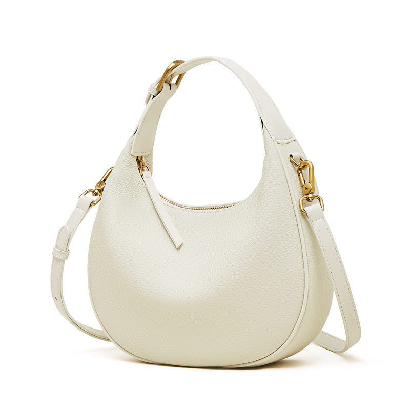 Bolso hobo de media luna en piel granulada