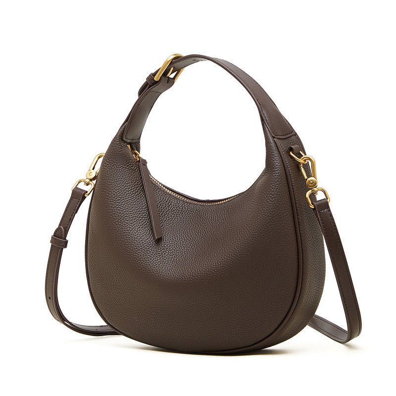 Bolso hobo de media luna en piel granulada