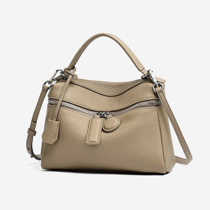 Bolso clutch cuadrado tipo almohada de piel