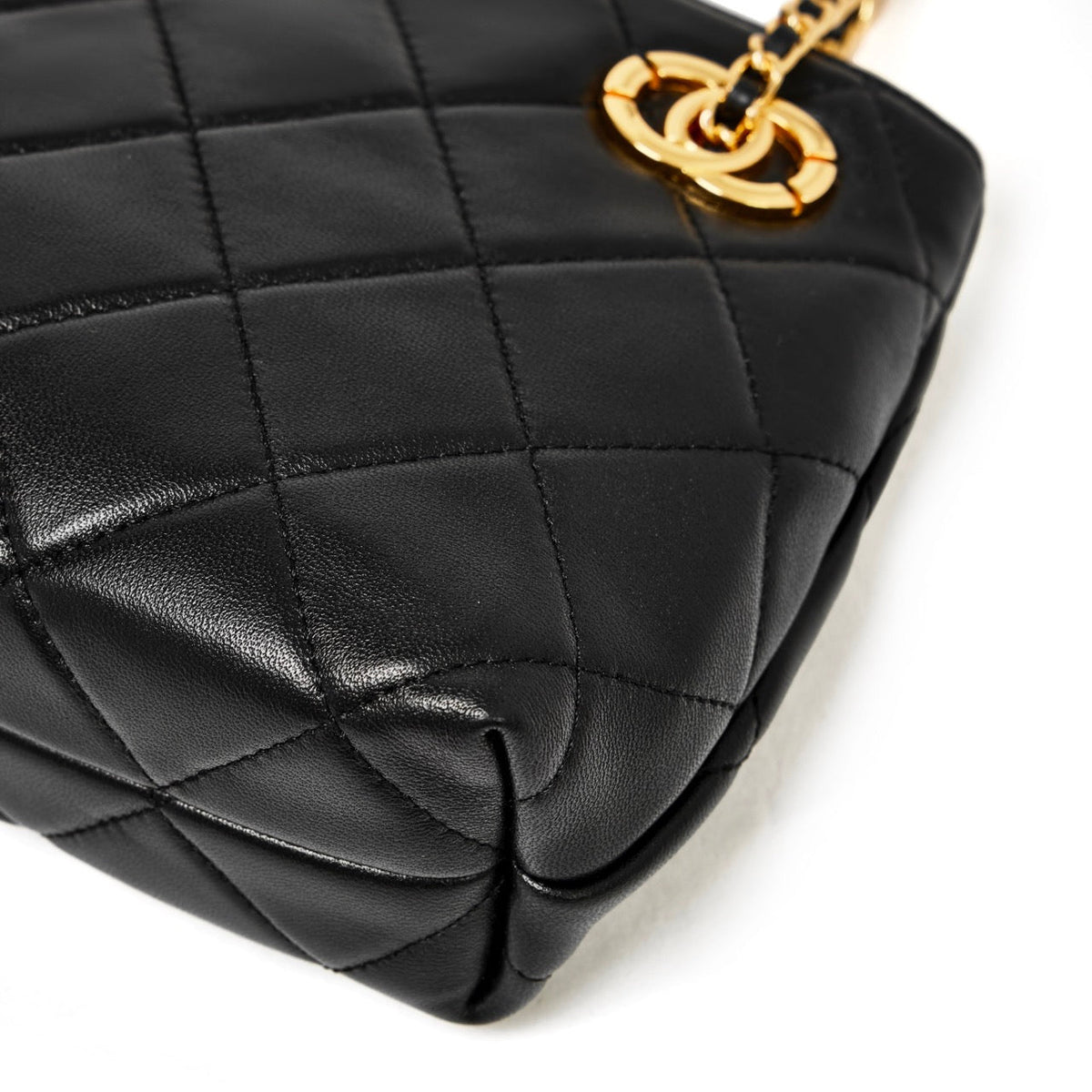 Bolso mini tote acolchado de napa con cadena