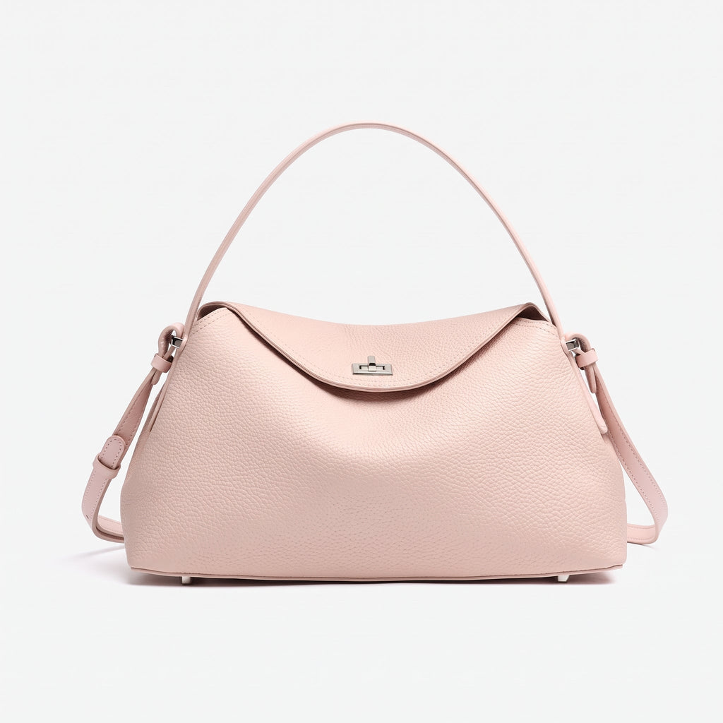 Bolso clutch de piel granulada con solapa