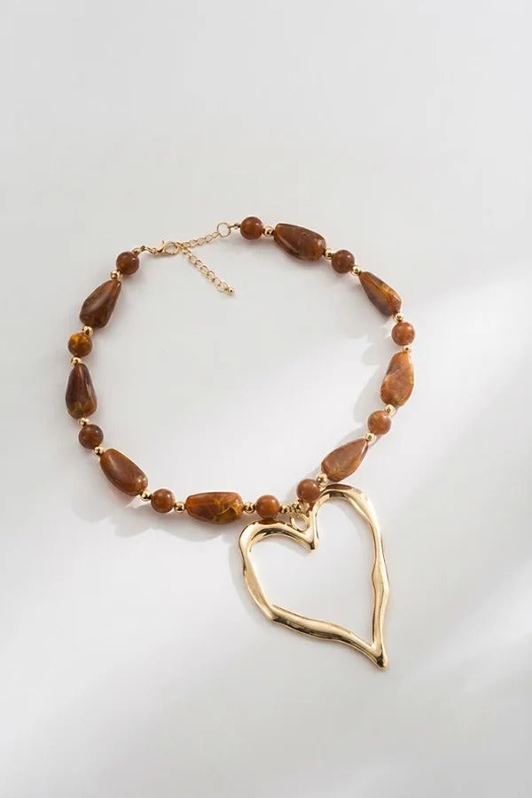 Collar corto de perlas irregulares