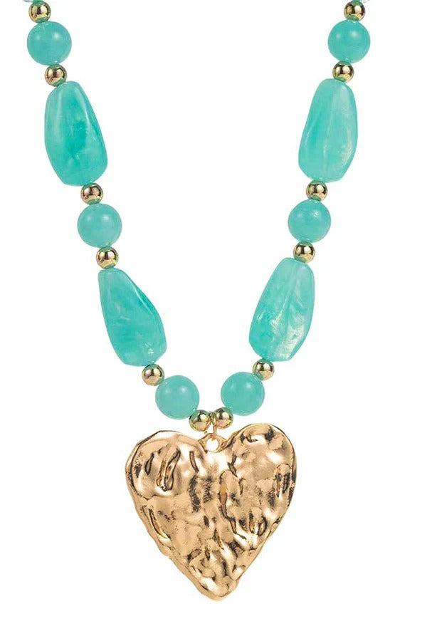 Collar corto de perlas irregulares