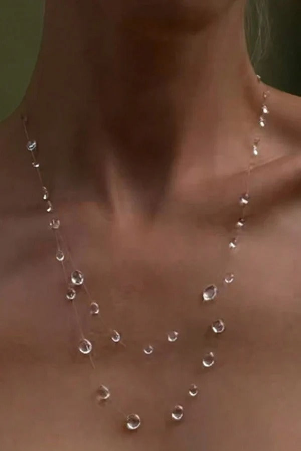 Collar corto de cristal en forma de gota