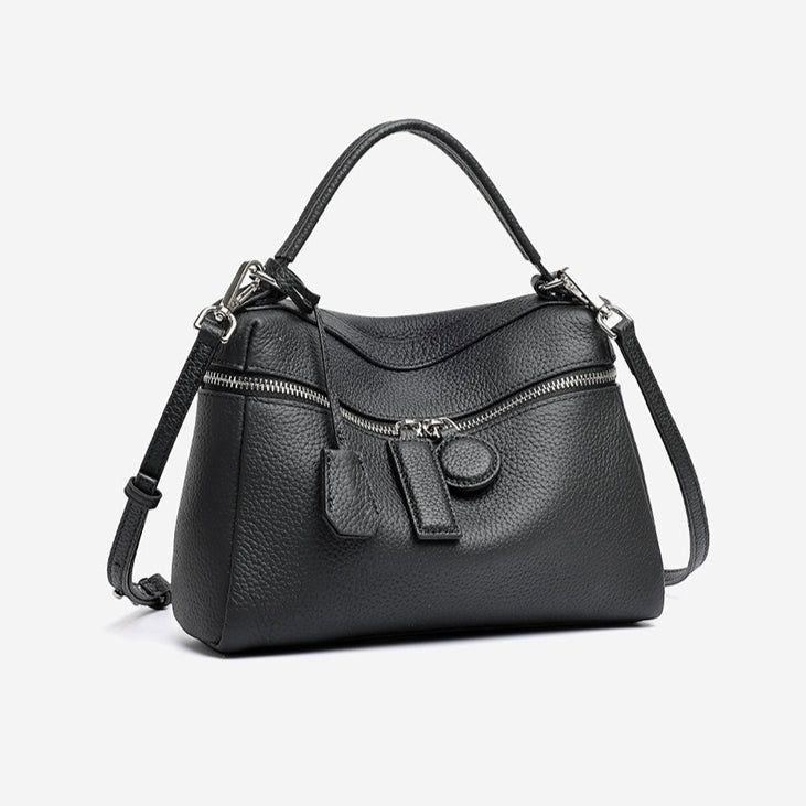 Bolso clutch cuadrado tipo almohada de piel