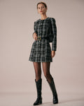 Vestido corto negro de cuadros con cuello redondo
